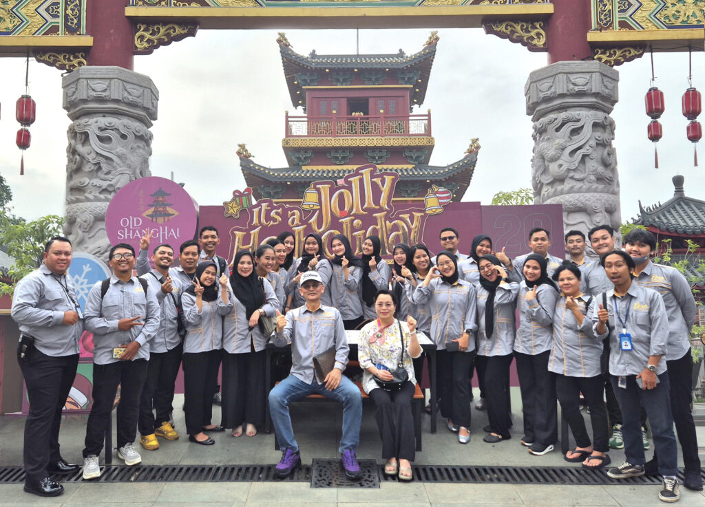 Orom Consulting Staff New Years 2026